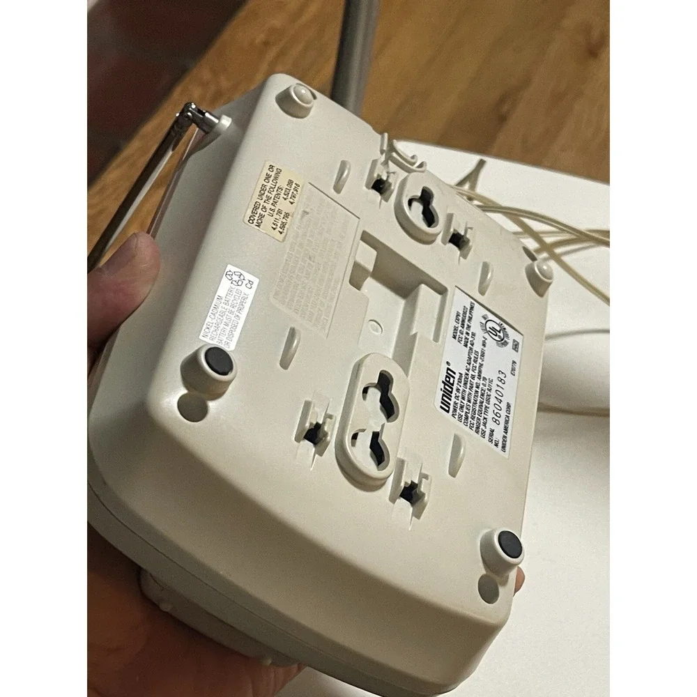 Uniden EXP P91  Cordless Phone (needs Battery)‎